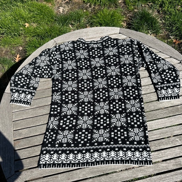 Vintage Venezia Pullover Sweater Size 14/16 Black White Geometric Snowflake - Picture 3 of 8
